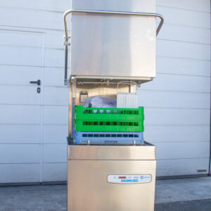 Lave-vaisselle à capot